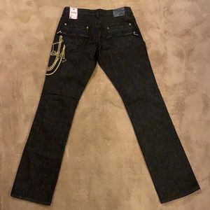 Azzure Denim CO. High End Denim, w/ Embroidered gold chains. SZ.30/32